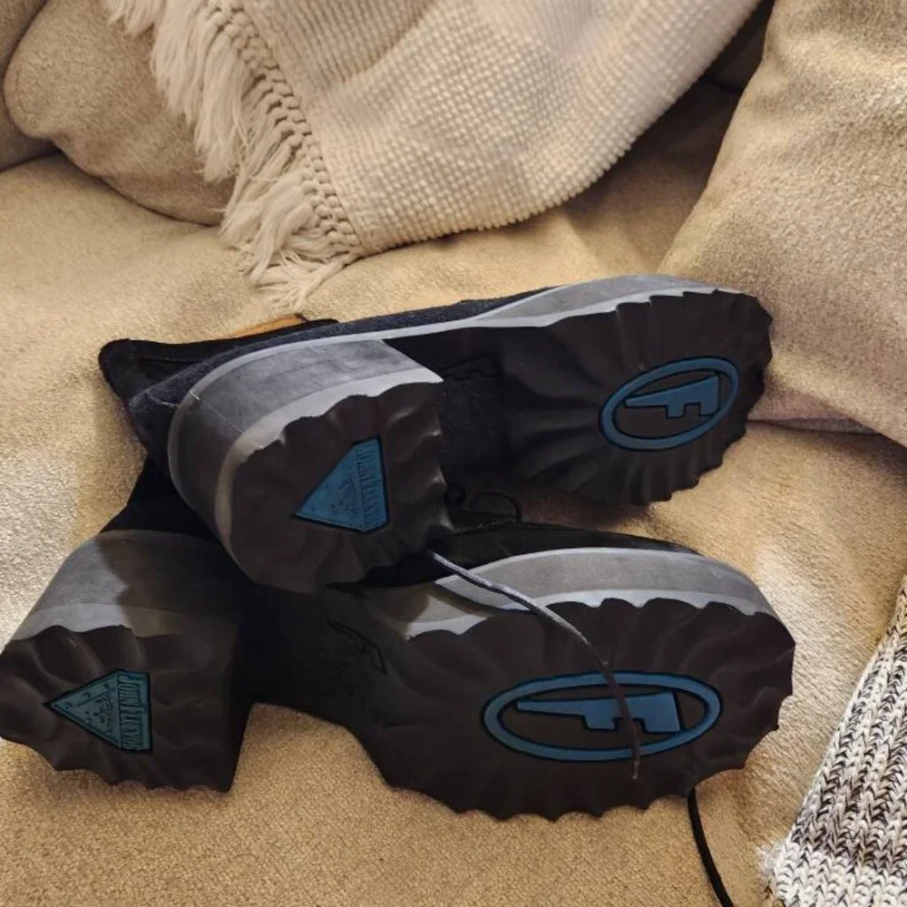 Suede Fluevog F Shoes (?) in black, size M12/W14 - Picture 3 of 8